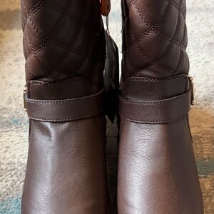 Sporto size 9.5 Brown Quilted Lined Ankle Boots